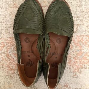 Espiritu Mens Olive Green Woven Leather Huarache Slip On Shoes Handmade Mexico